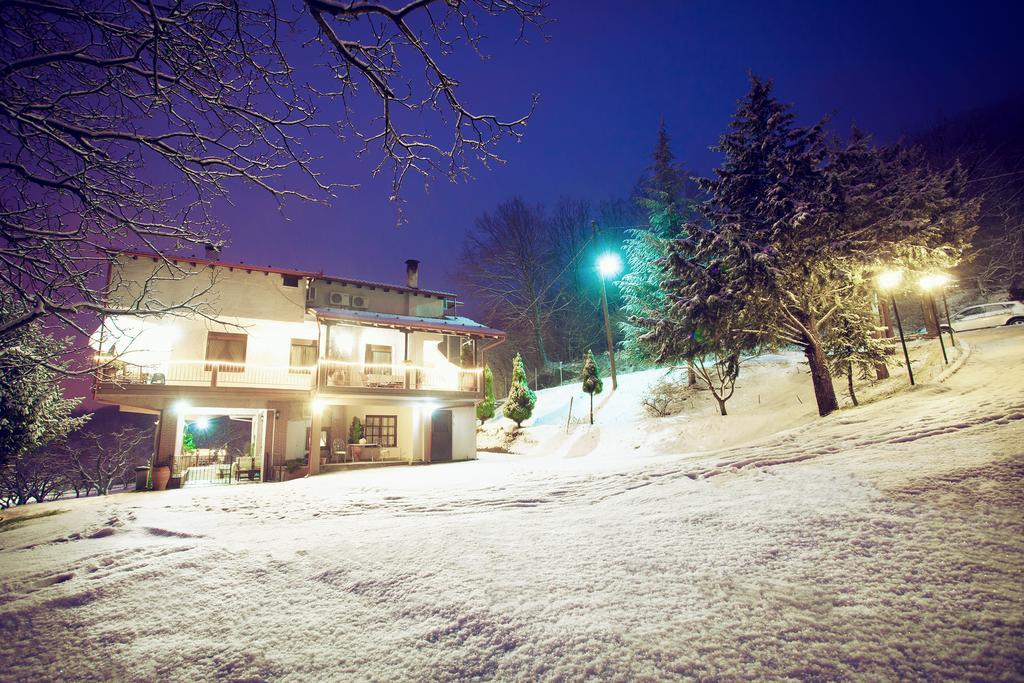 Militsa Guesthouse Naousa  Екстер'єр фото